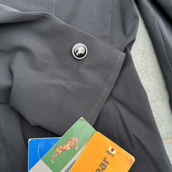 Iris Bayer Showjumping Jacket - Picture 6 of 8